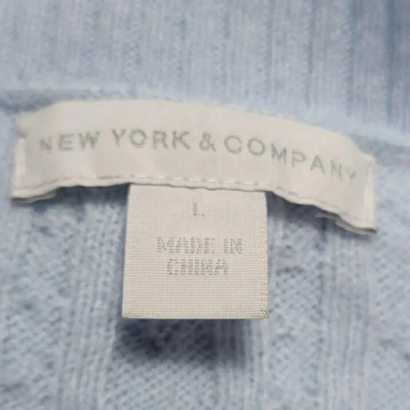 New York And Company Light Blue Cable Knit Sweater Size Large - Picture 4 of 7